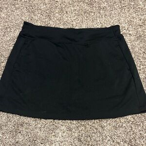 Women’s Black Golf Skort